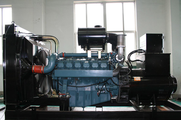 DOOSAN DIESEL GENERATOR thumb1